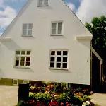 Villa Beautiful And Charming House In Odense